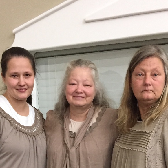 Meet your Posher, Gladys - Picture 1 of 1